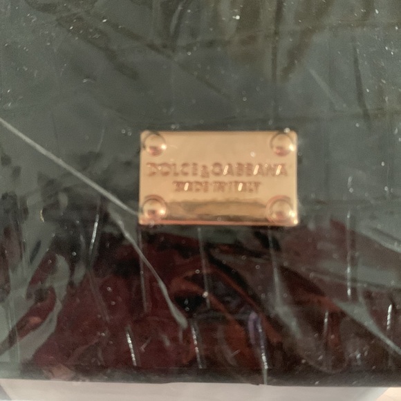 2 Brand New never used phone cases Designer D&C iPhone 11 still sealed - Picture 8 of 10